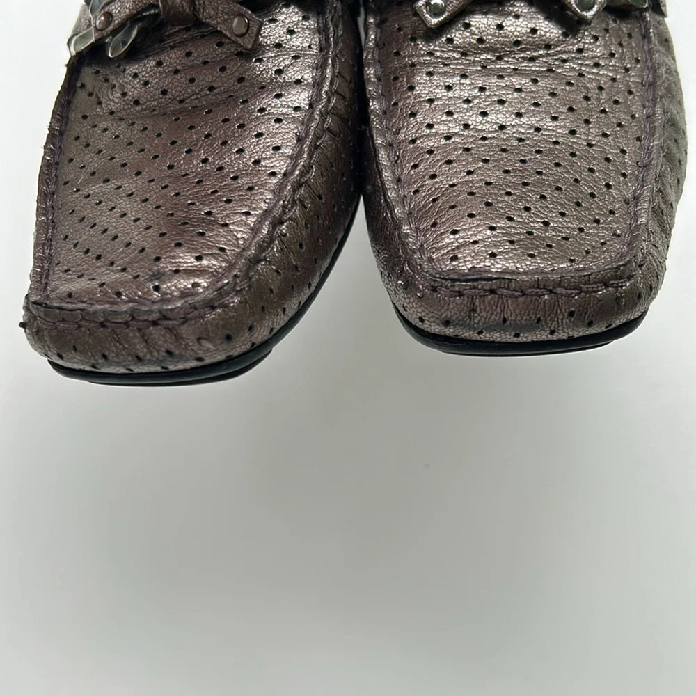 Stuart Weitzman metallic loafers perforated size 8 M little to no signs of wear